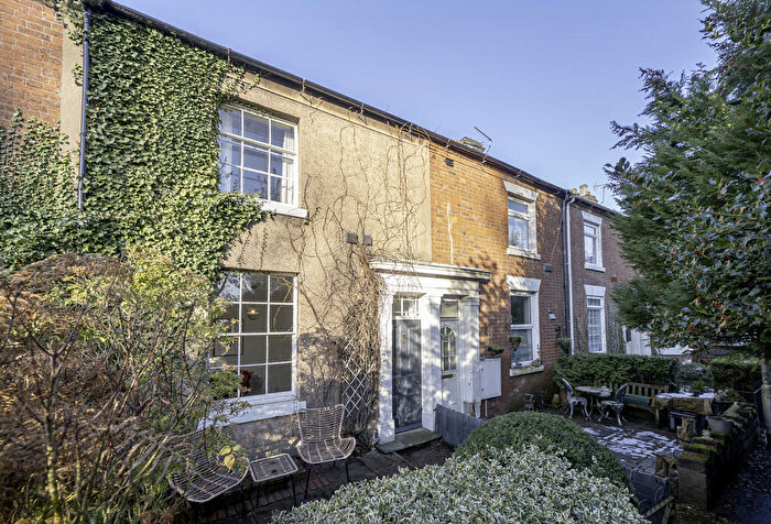 2 Bedroom Terraced House For Sale In Chapel Terrace, Stafford, ST16