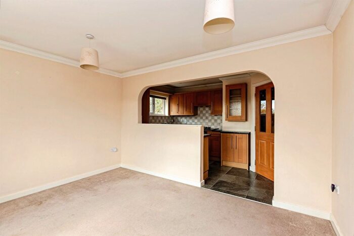 1 Bedroom Flat To Rent In The Birches, March, PE15