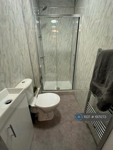 1 Bedroom Flat To Rent In Cumbernauld Road, Glasgow, G31
