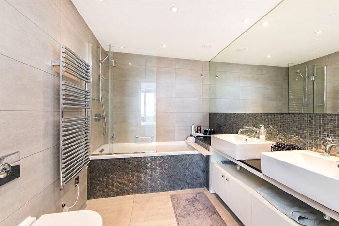 3 Bedroom Flat To Rent In Point West, Cromwell Road, SW7