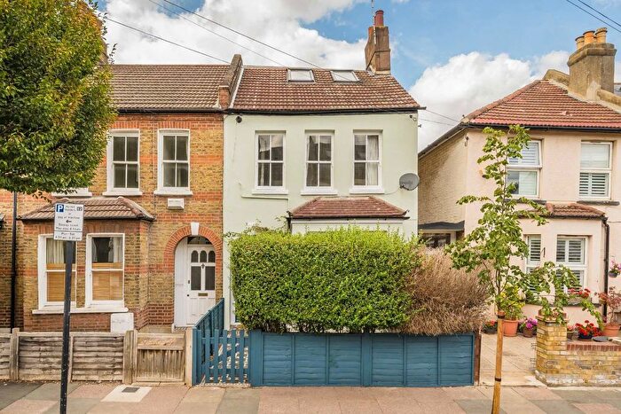 3 Bedroom Property For Sale In Bickersteth Road, Tooting, SW17