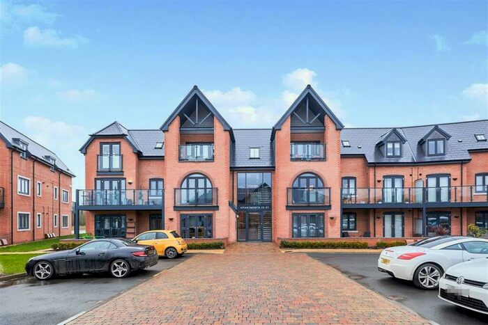 2 Bedroom Flat To Rent In Lakeside, Barton Turn, Barton Under Needwood, Burton-On-Trent, DE13