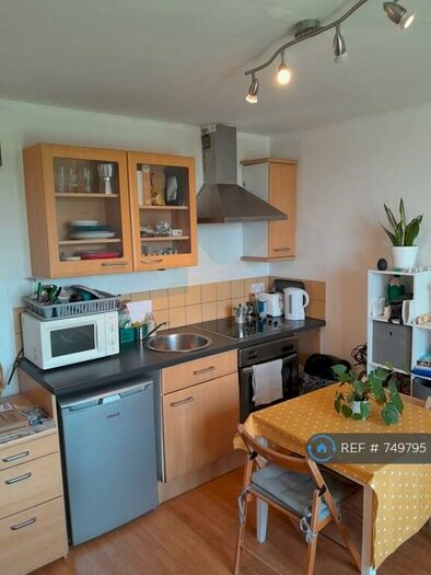 Studio To Rent In Finchley Road, London, NW3