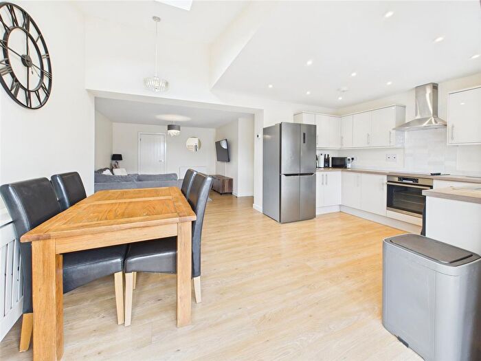 2 Bedroom Maisonette For Sale In Sandyleaze, Longlevens Gloucester, GL2