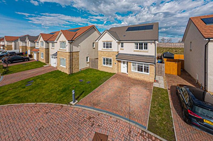 4 Bedroom Detached House For Sale In Snowdrop Gardens, Ellingwood, Robroyston, Glasgow City, G33