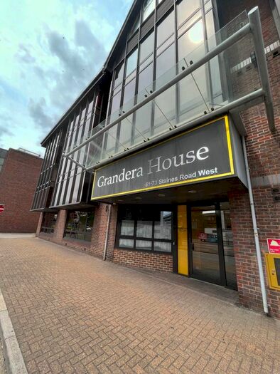 2 Bedroom Flat To Rent In - Staines Road Westreet, Sunbury-On-Thames, TW16