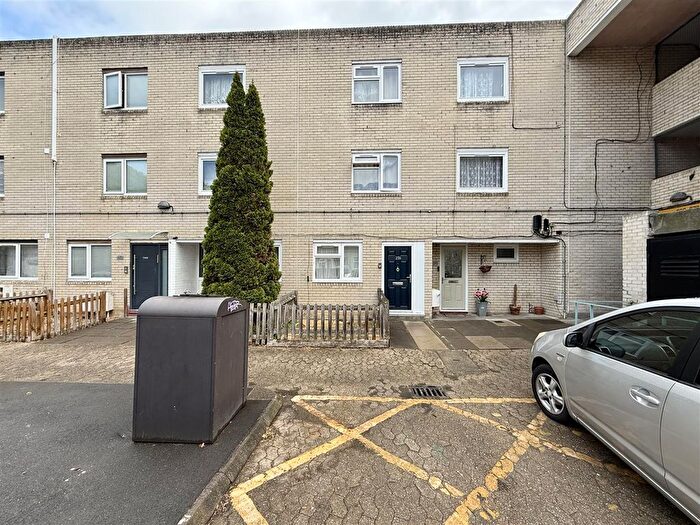 4 Bedroom Property For Sale In Craven Park Road, London, N15