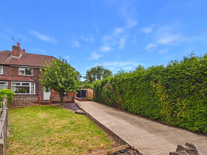 4 Bedroom Semi-Detached House For Sale In Meadow Lane, Beeston, Nottingham, Nottinghamshire, NG9