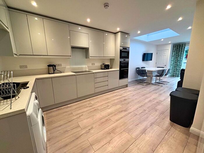 5 Bedroom Property To Rent In Portland Street, Exeter, EX1