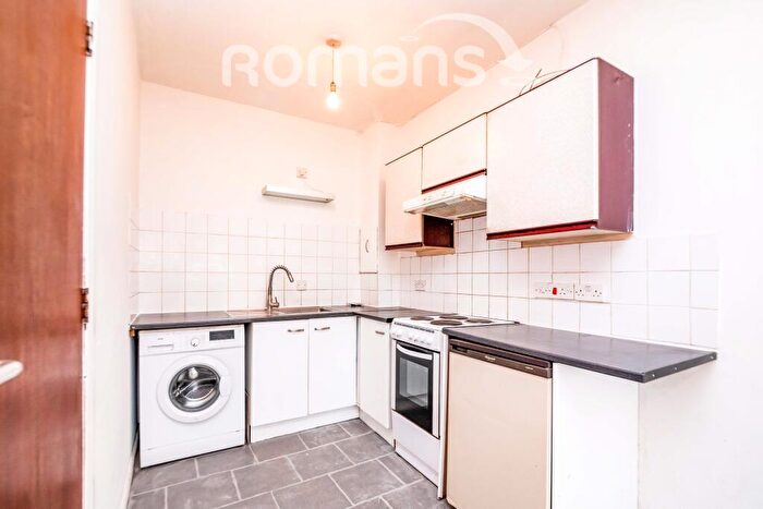 1 Bedroom Flat To Rent In Camp Road, Farnborough, GU14