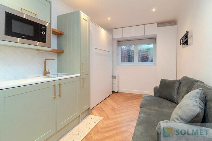 Studio To Rent In Brondesbury Road, Kilburn, London, NW6