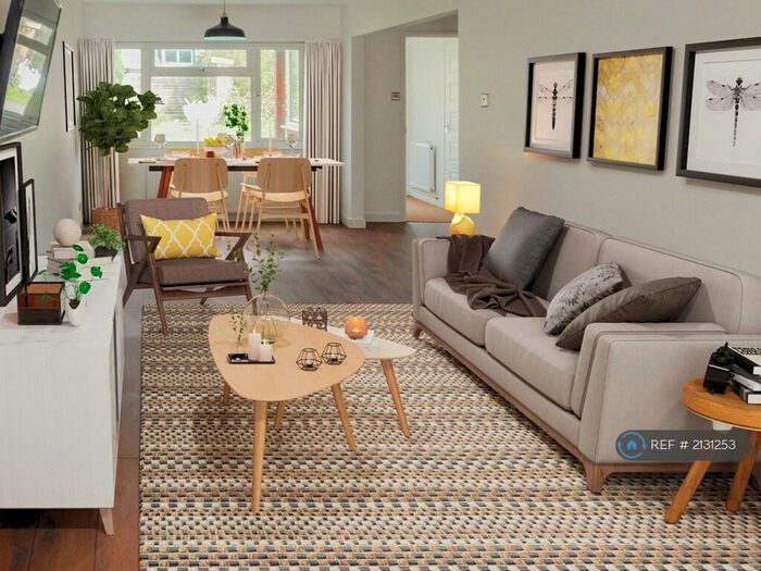 3 Bedroom Semi-Detached House To Rent In Tithebarn Grove, Reading, RG31