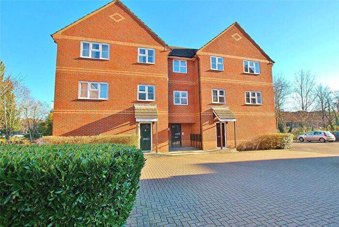 2 Bedroom Flat For Sale In Walnut Tree Close, Guildford, Surrey, GU1