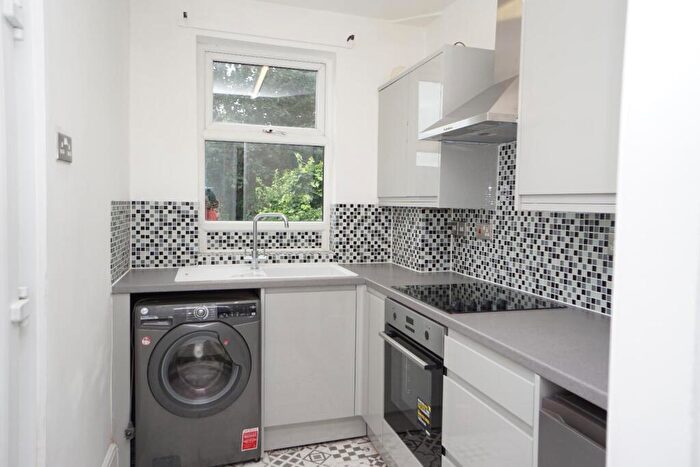 3 Bedroom Terraced House To Rent In Haughton Road, Woodseats, Sheffield, S8