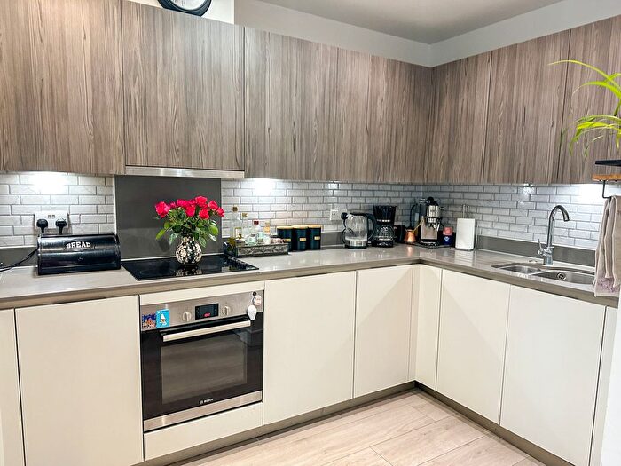 2 Bedroom Flat For Sale In Dickens Yard, London, W5