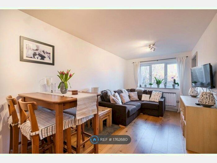 2 Bedroom Flat To Rent In Jack Clow Road, London, E15