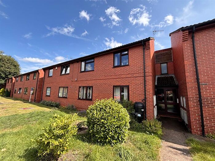 2 Bedroom Flat To Rent In Mumby Close, Newark, NG24