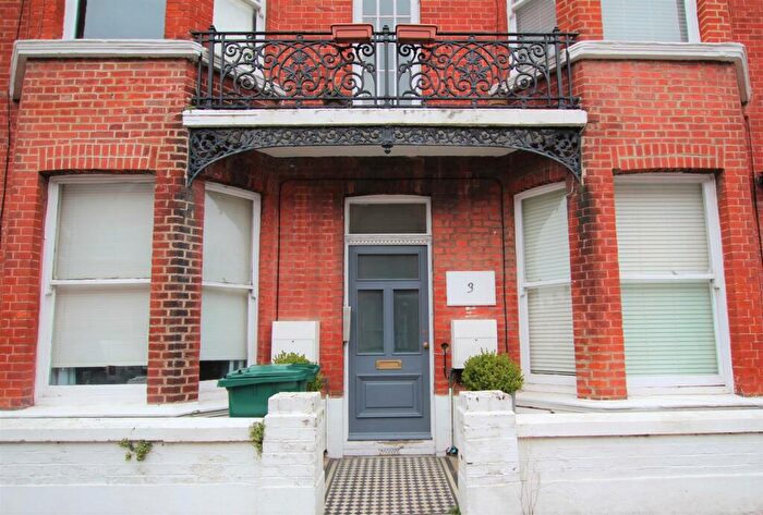 1 Bedroom Flat To Rent In Granville Road, Hove, BN3