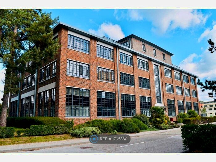 1 Bedroom Flat To Rent In O'gorman Avenue, Farnborough, GU14