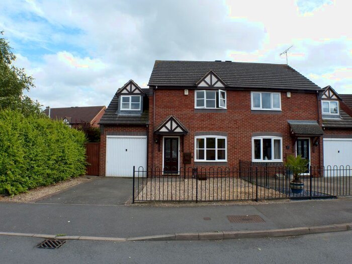 3 Bedroom Semi-Detached House To Rent In Montgomery Road, Whitnash, Leamington Spa, CV31