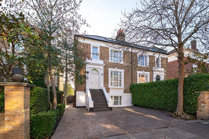 3 Bedroom Flat For Sale In The Grove, Ealing, W5