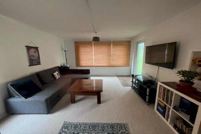 2 Bedroom Flat To Rent In The Willows, Bristol, BS16