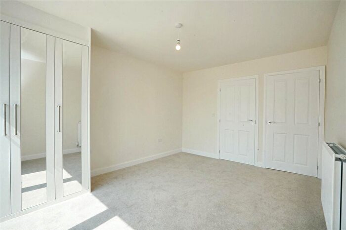 2 Bedroom Apartment To Rent In Genome Close, Cambridge, Cambridgeshire, CB3