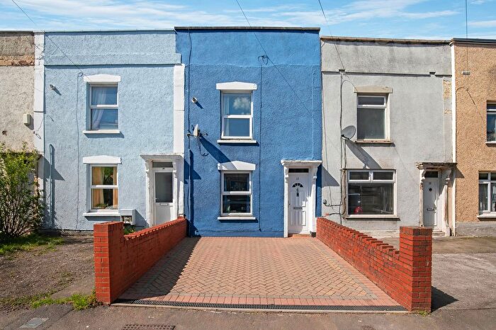 2 Bedroom Terraced House For Sale In Lyppiatt Road, Bristol, BS5