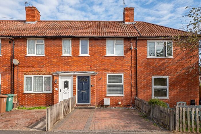 3 Bedroom Terraced House For Sale In Quarr Road, Carshalton, SM5