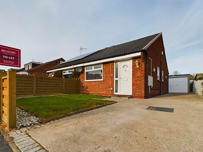 2 Bedroom Bungalow To Rent In Campion Grove, Harrogate, HG3