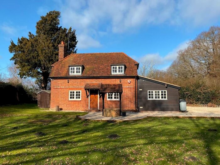2 Bedroom Detached House To Rent In Hatch Lane, Ockham, Surrey, KT11