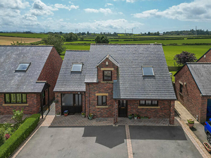 4 Bedroom Detached House For Sale In Hadrians Court, Grinsdale, CA5