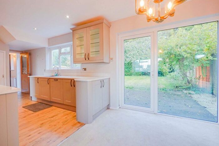 3 Bedroom Detached House For Sale In Briar Meads, Oadby, Leicester, LE2