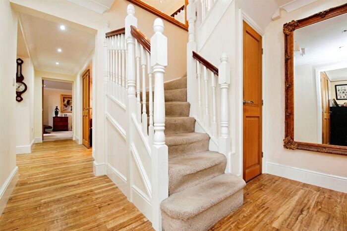 5 Bedroom Detached House For Sale In Kingfisher Close, Hartlepool, TS26