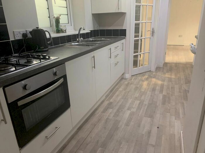 1 Bedroom Flat To Rent In Rydal Street, Leicester, LE2