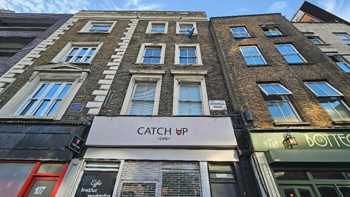 1 Bedroom Apartment To Rent In Goswell Road, London, EC1M