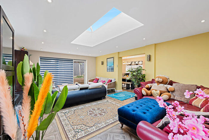 5 Bedroom Detached House For Sale In St Josephs Avenue, Whitefield, M45