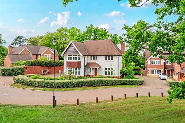 4 Bedroom Detached House For Sale In Sharpe Street, Towcester, NN12