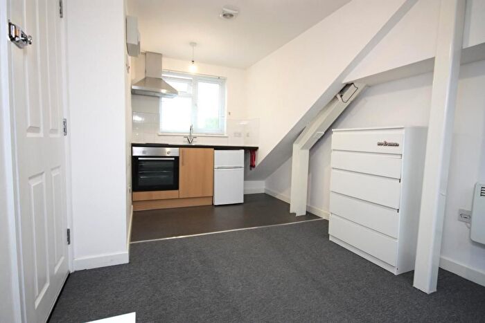 Studio To Rent In Long Drive, East Acton, London, W3