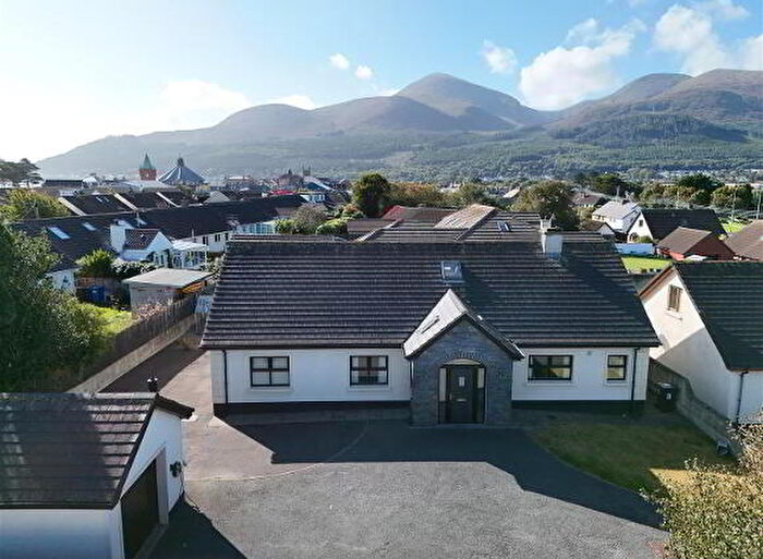 4 Bedroom Detached House For Sale In D Dundrum Road, Newcastle, BT33