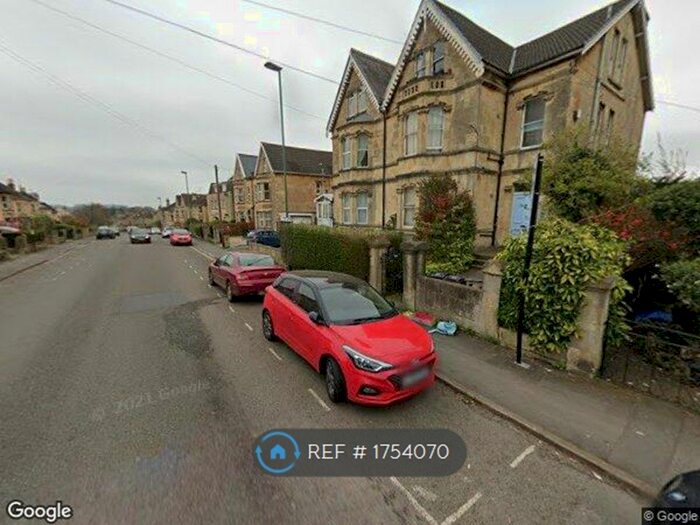 1 Bedroom Flat To Rent In Lower Oldfield Park, Bath, BA2