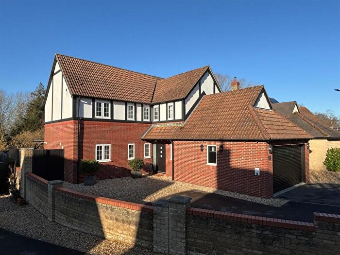 5 Bedroom Detached House For Sale In Barry Place, Derry Hill, Calne, SN11
