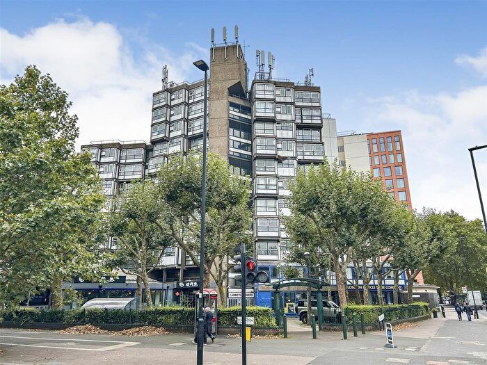2 Bedroom Flat For Sale In Kennington Road, London, SE11