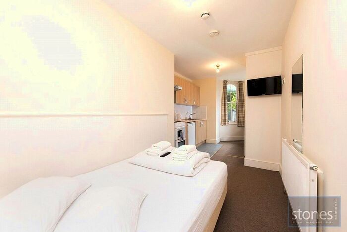 Studio To Rent In Belsize Avenue, London, NW3