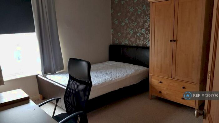 3 Bedroom Terraced House To Rent In Edmund Road, Sheffield, S2