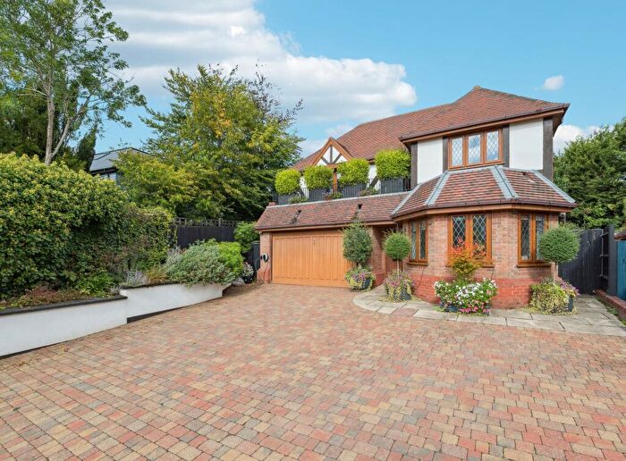 5 Bedroom Detached House For Sale In Deanway, Chalfont St. Giles, HP8