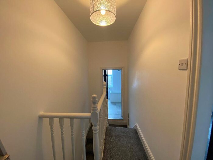 2 Bedroom Terraced House For Sale In Arthur Street, Hull, HU3