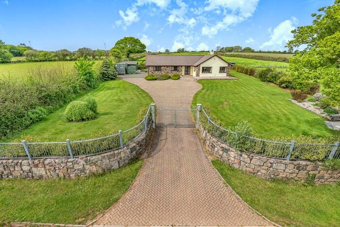 4 Bedroom Bungalow For Sale In Inches, Bodmin, Cornwall, PL30