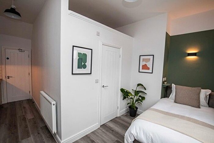 6 Bedroom Terraced House To Rent In Room @ Wistaston Road, Crewe, CW2