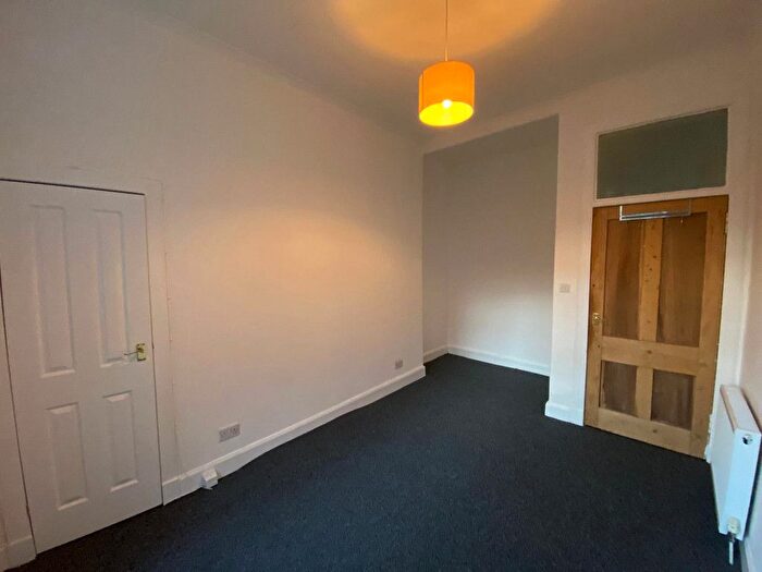 1 Bedroom Flat To Rent In Torrisdale Street, Glasgow, G42